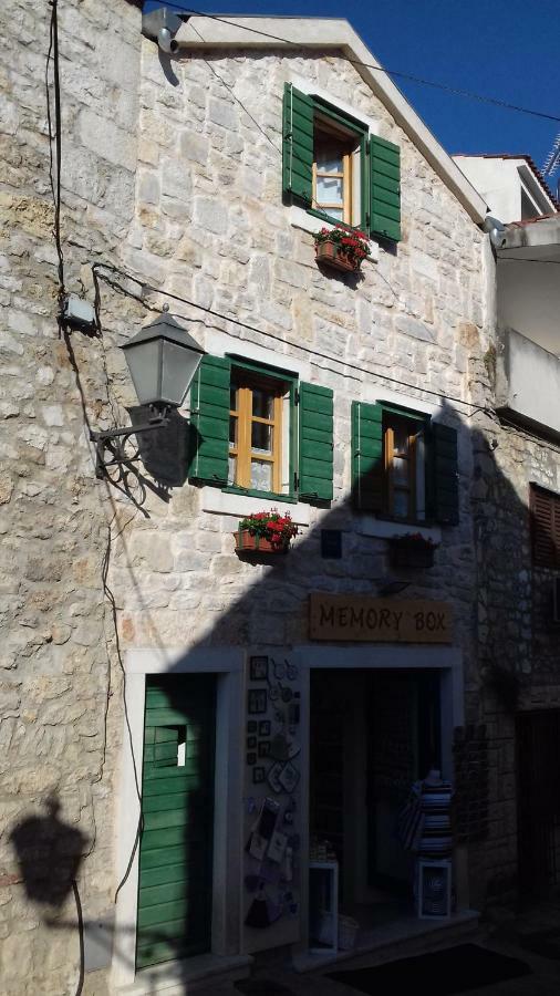 Apartments Mime - Small House Vodice Extérieur photo